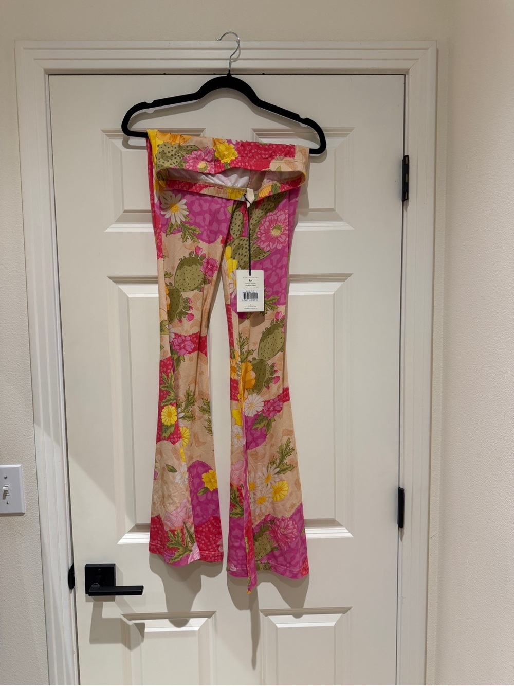🌵 NWT SPELL Joshua Tree Bells Pants Candy Floral Cactus M - Picture 3 of 5